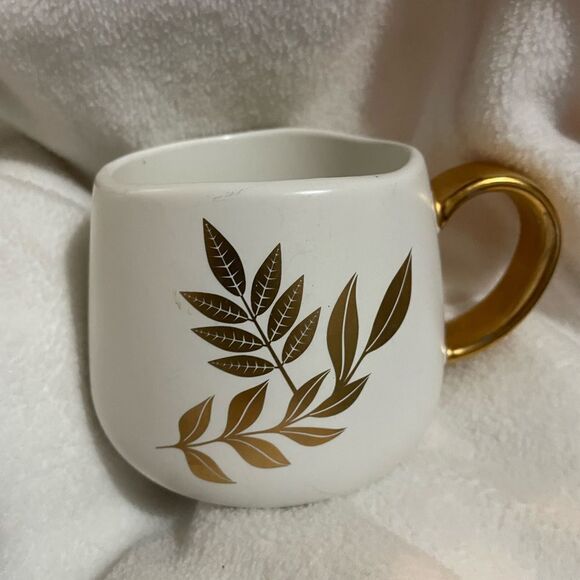 Rosanna leaf gold  Mug - Picture 1 of 5